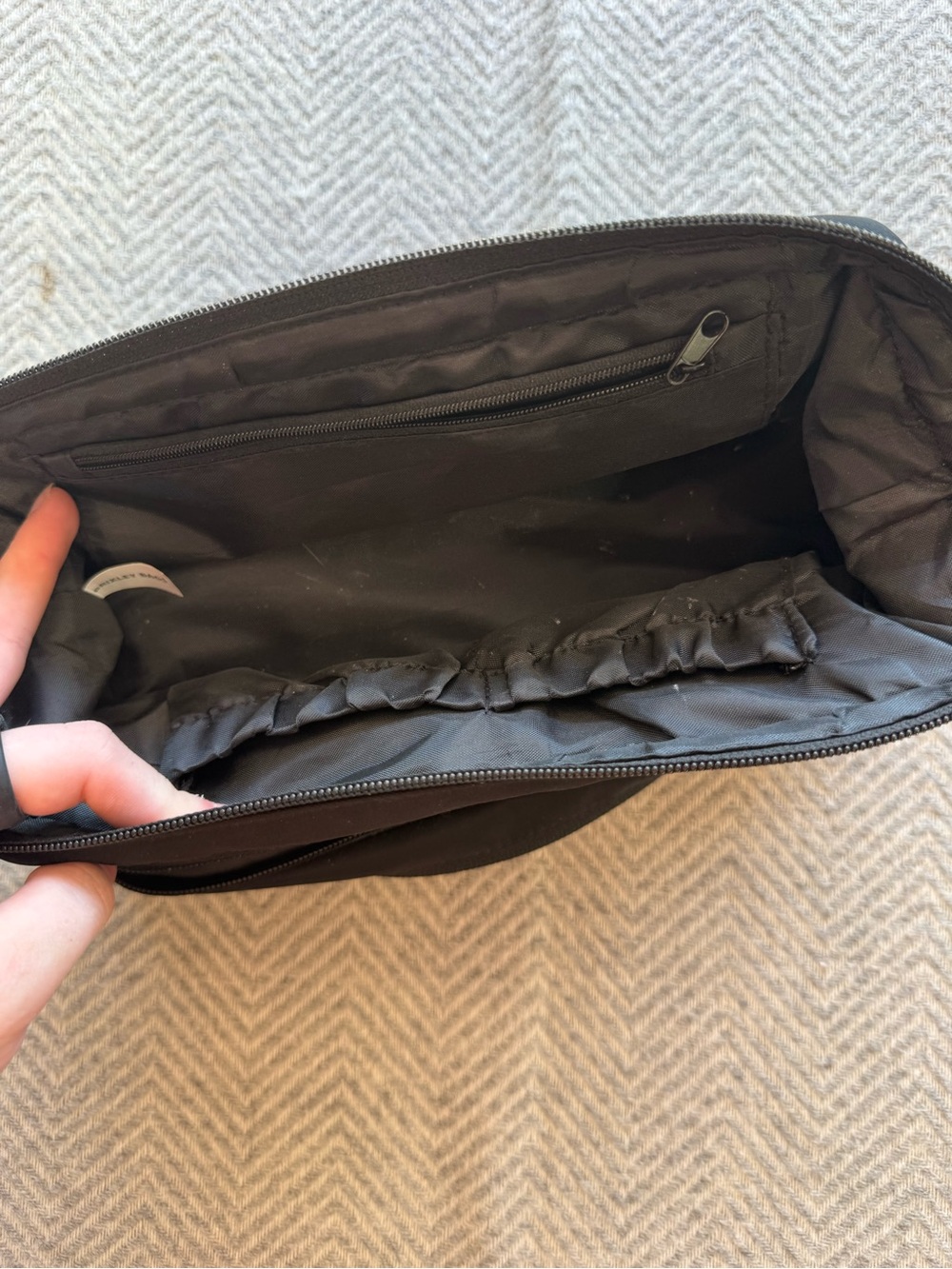 Black Brixley Toiletry Bag - Picture 2 of 4